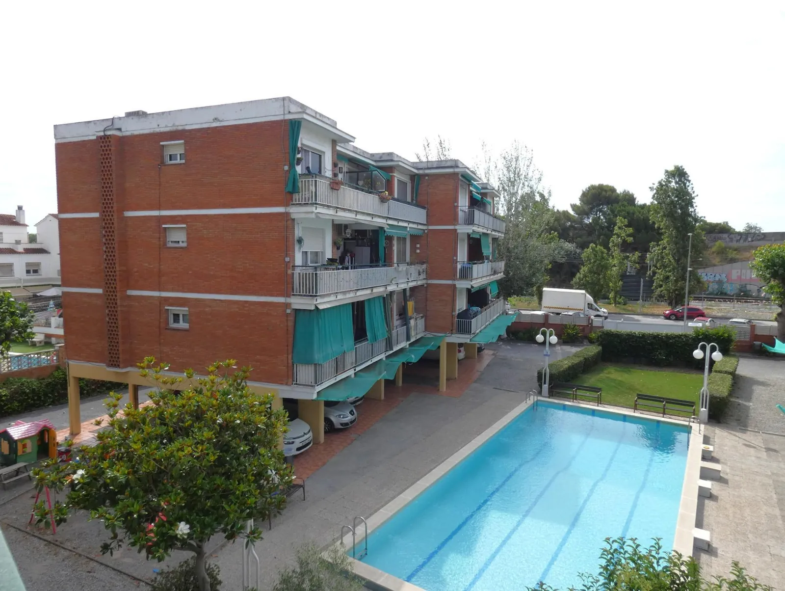 Spain get your residency! renovated apartment near the sea PR-00477