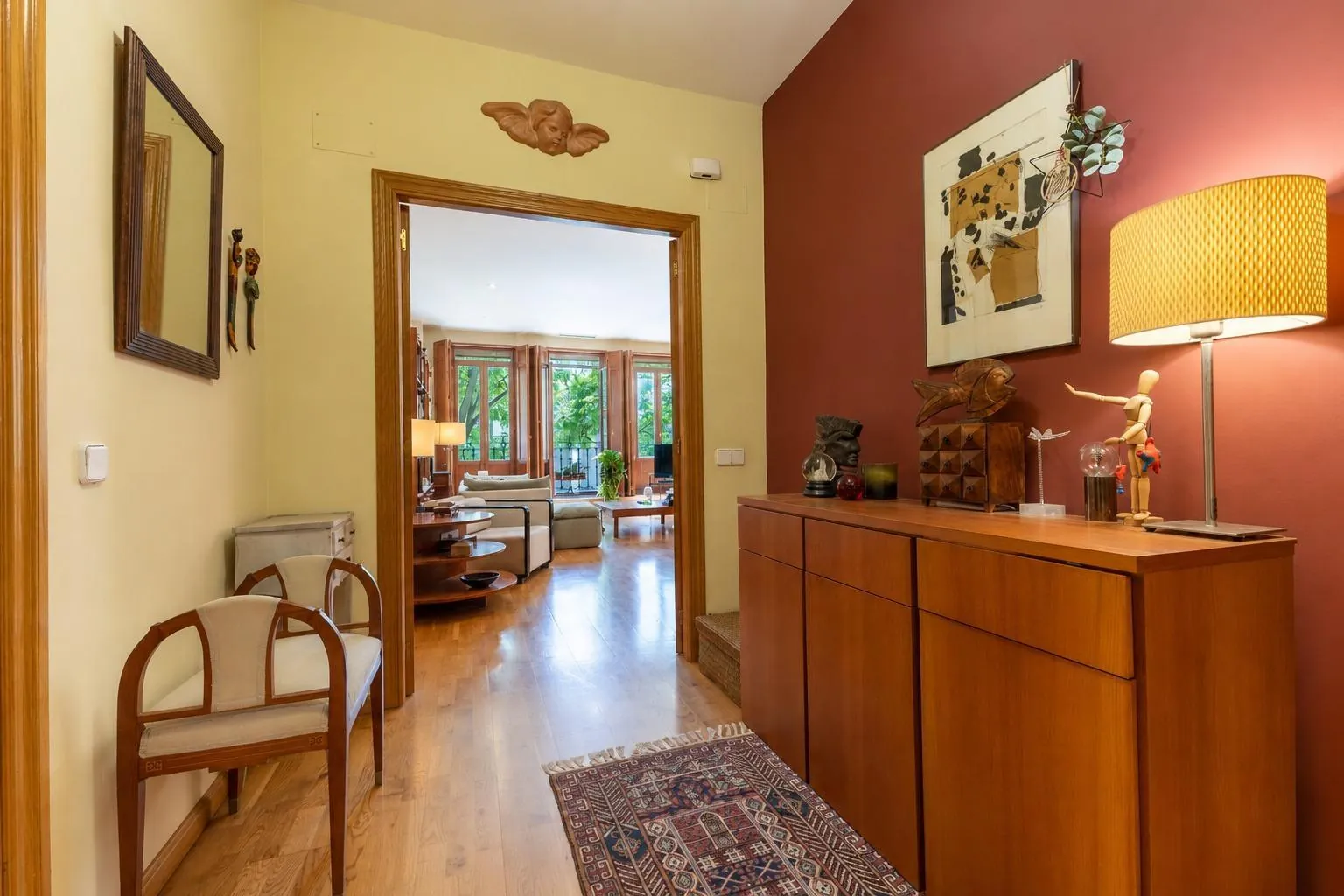 Spain get your residency! apartment in the heart of the city’s historic center 009245