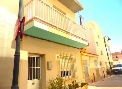 Spain get your residency! villa 50 meters away from the marina CPCV0204