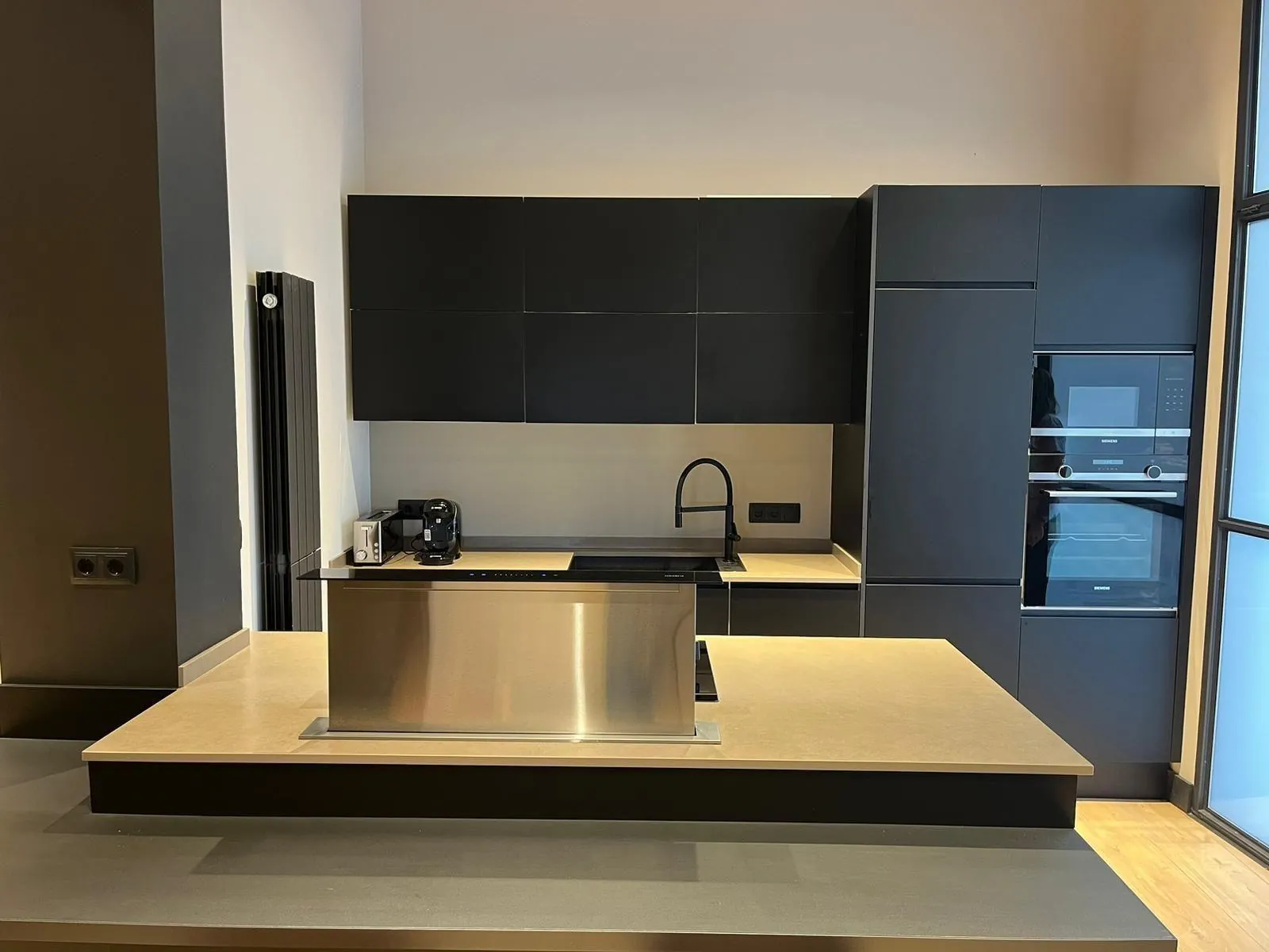 Spain get your residency! luxurious apartment in Barcelona PR-00493 — photo 2