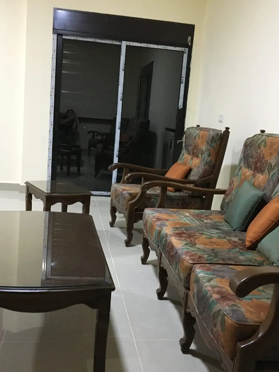 Anjar fully furnished villa two floors 250 sqm for Rent with garden #6985 — الصورة 3