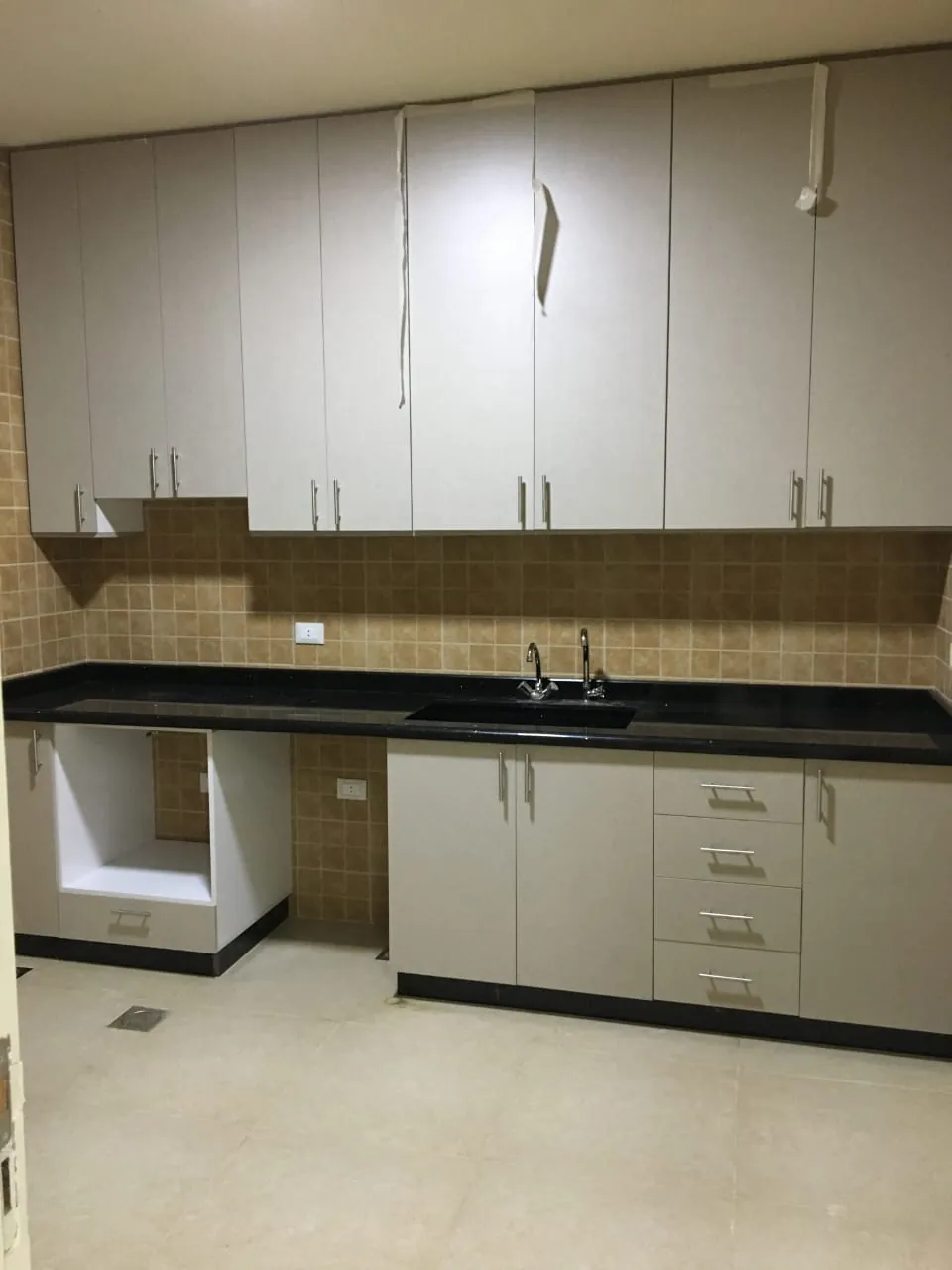 Anjar fully furnished villa two floors 250 sqm for Rent with garden #6985 — الصورة 4