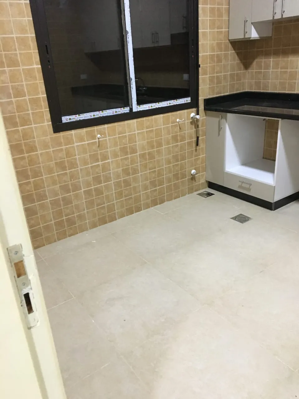 Anjar fully furnished villa two floors 250 sqm for Rent with garden #6985 — الصورة 5