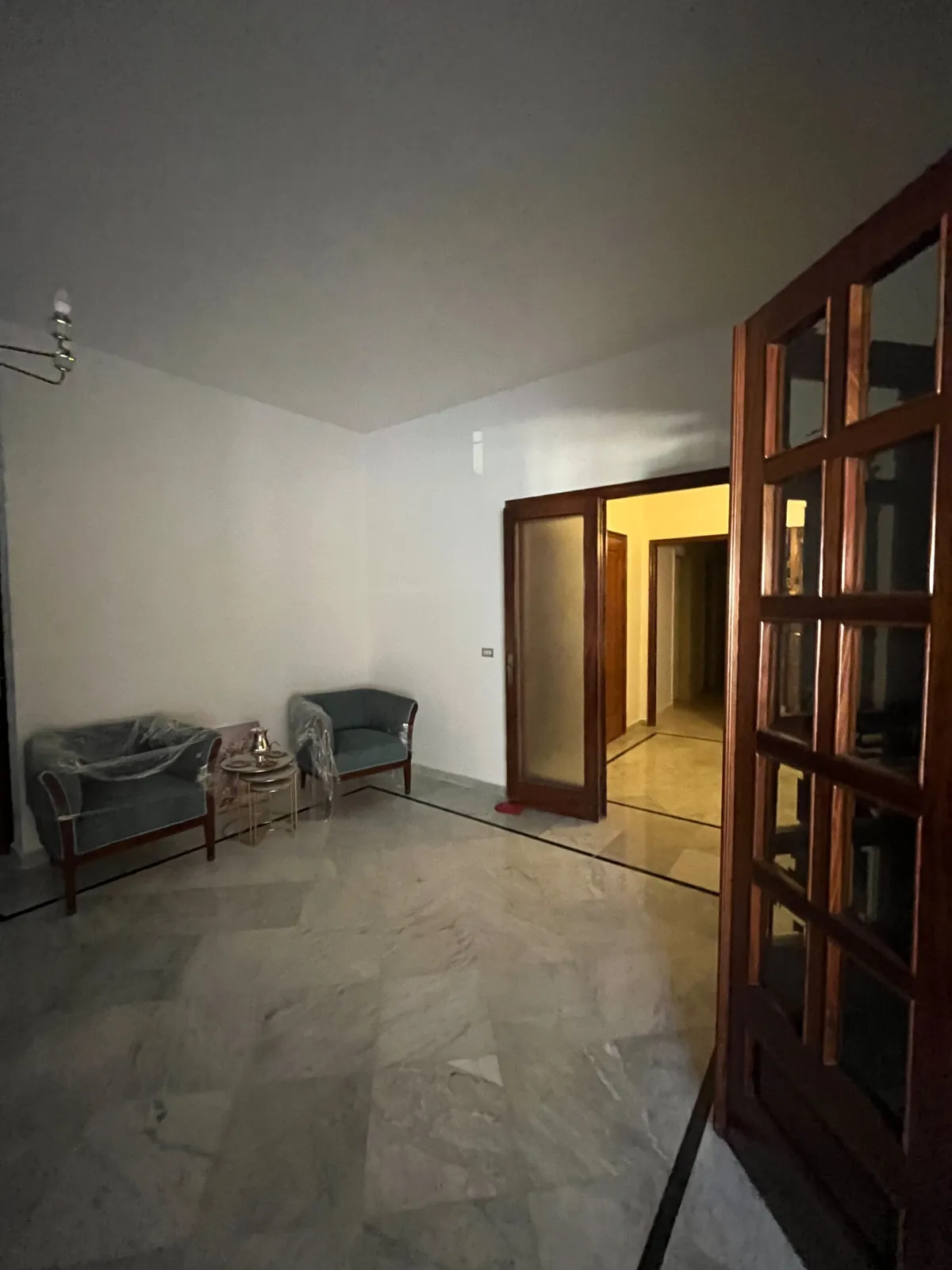 Zahle boulevard fully furnished apartment 200 sqm for Rent #6988 — الصورة 3