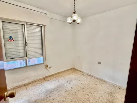 Spain get your residency! apartment strategic location need renovation 112334585 — الصورة 3