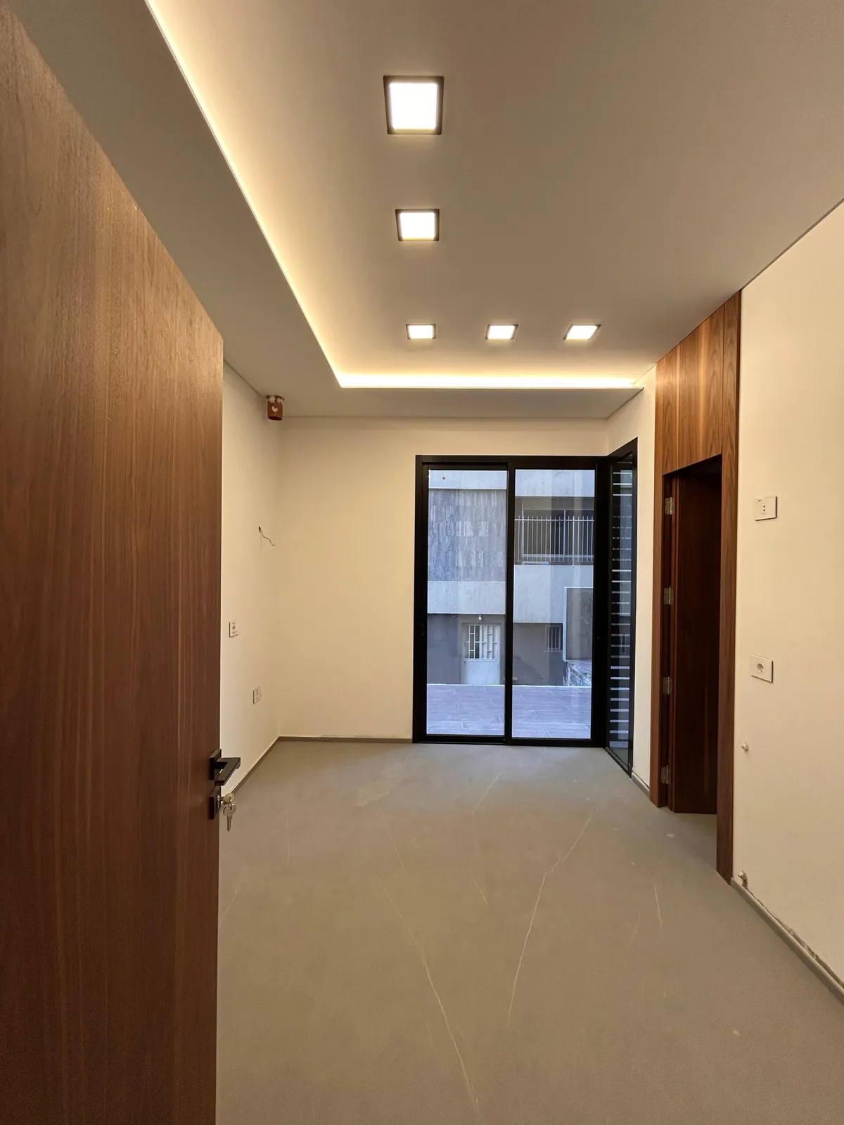 Antelias high-end new apartment 165m + 95m garden prime location #7002 — الصورة 5