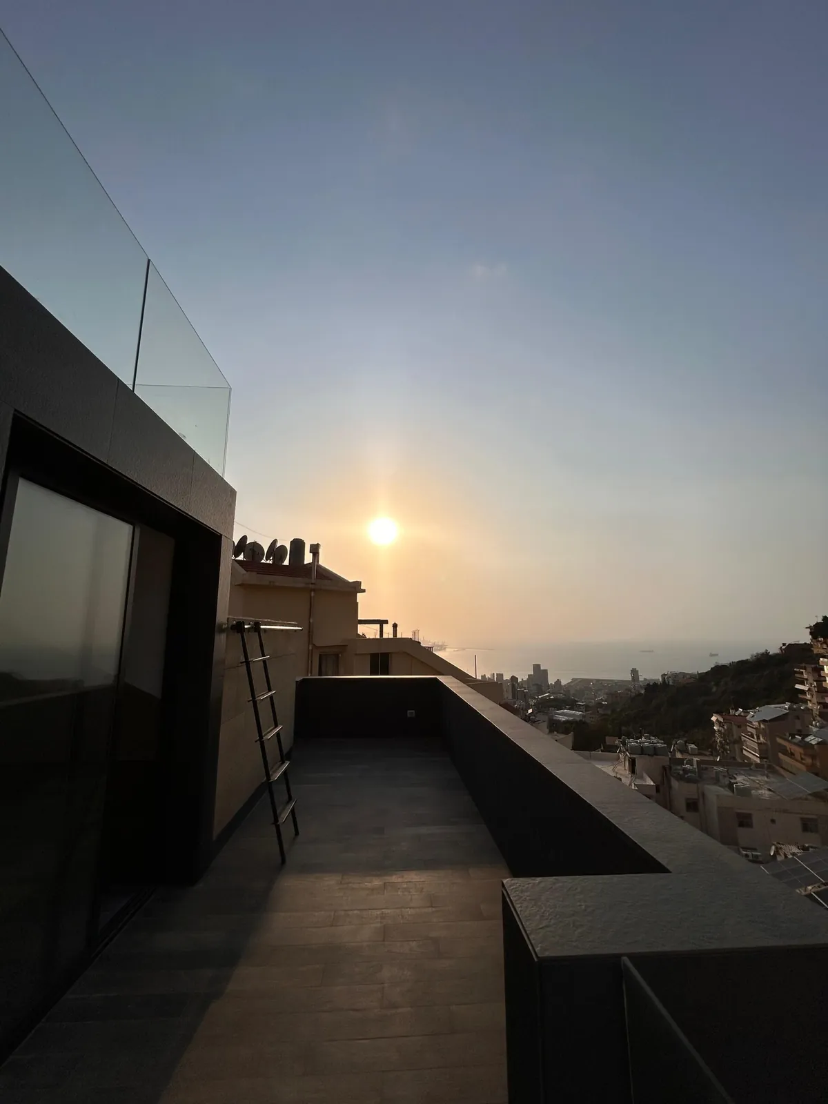 Antelias high-end luxury duplex 250 sqm sea view prime location #7005 — الصورة 2