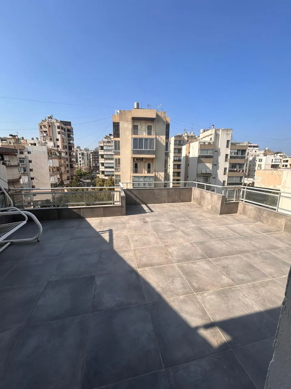 Adonis fully furnished duplex 100 sqm + 50 sqm terrace, sea view #7010 — الصورة 4