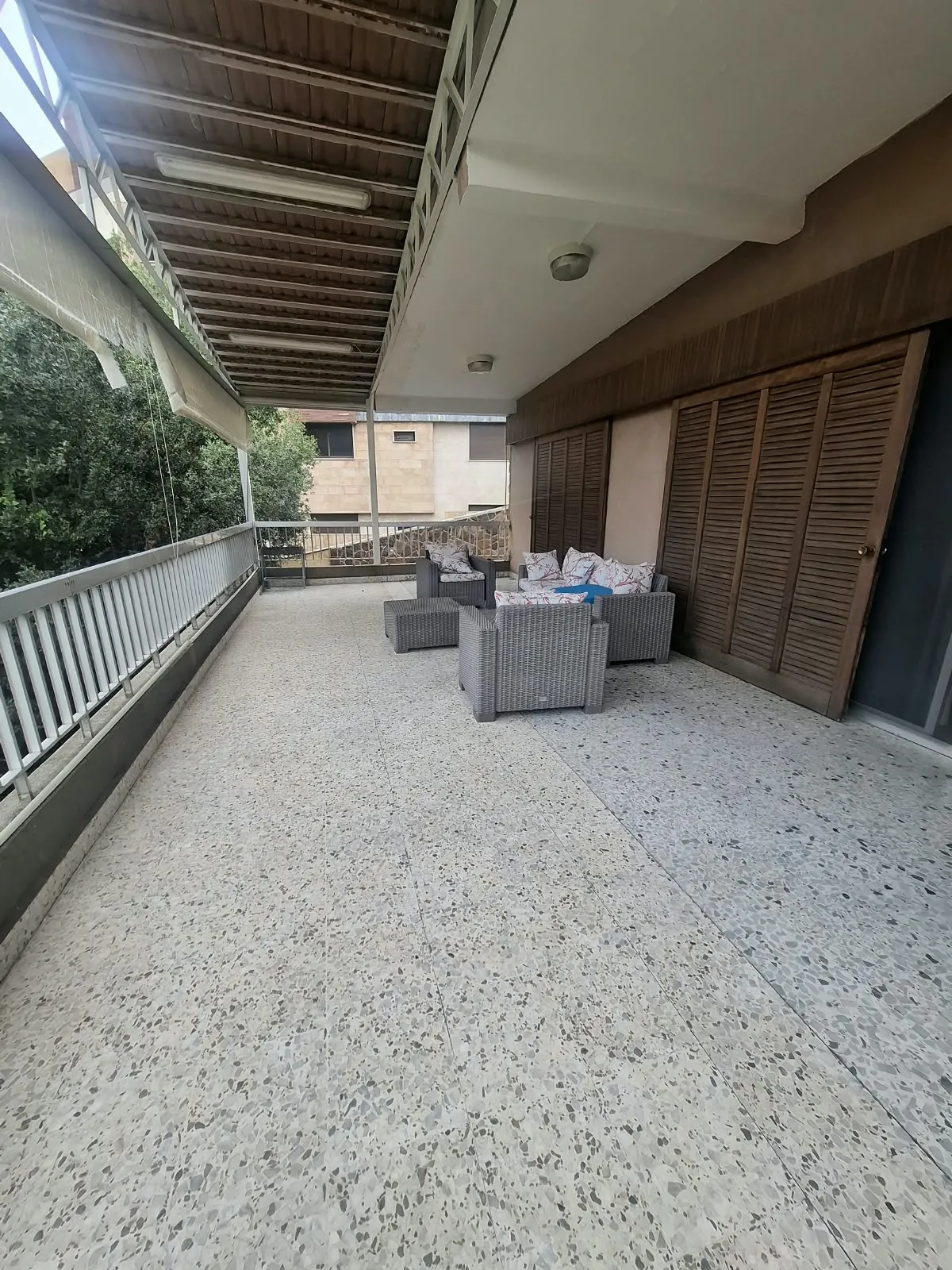 Sehayleh fully furnished villa two floors + 700 sqm garden for Rent #7031 — الصورة 2
