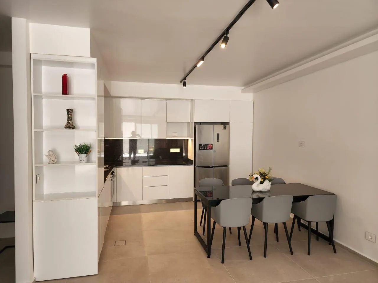 Baabda furnished apartment 140 sqm with garden for Rent #7033 — الصورة 2
