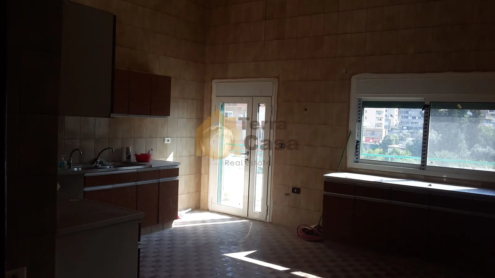 Jounieh luxurious apartment sea and mountain view Ref#509 — الصورة 2