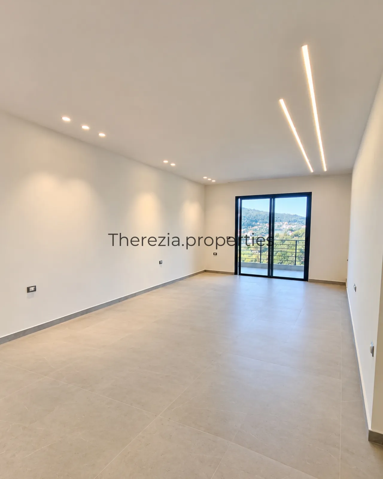 Apartment for Sale in Qennebet Baabdat — الصورة 2