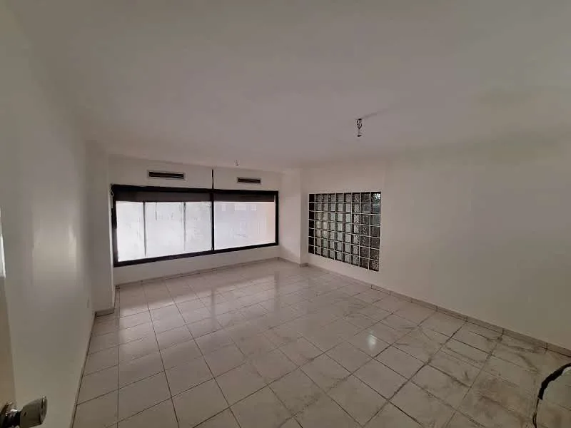 Office Space for Rent in Sin El Fil — الصورة 2