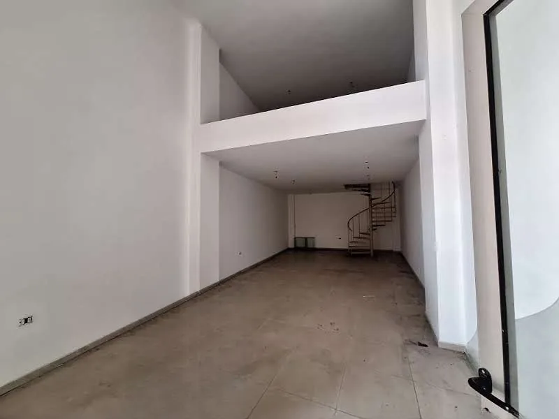Ground Floor Shops for Sale – Prime Location — الصورة 5