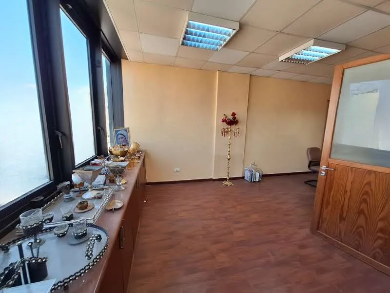 Office Space for Rent – Hazmieh — الصورة 3
