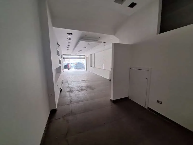 Ground Floor Shop for Rent in Sin El Fil — الصورة 4