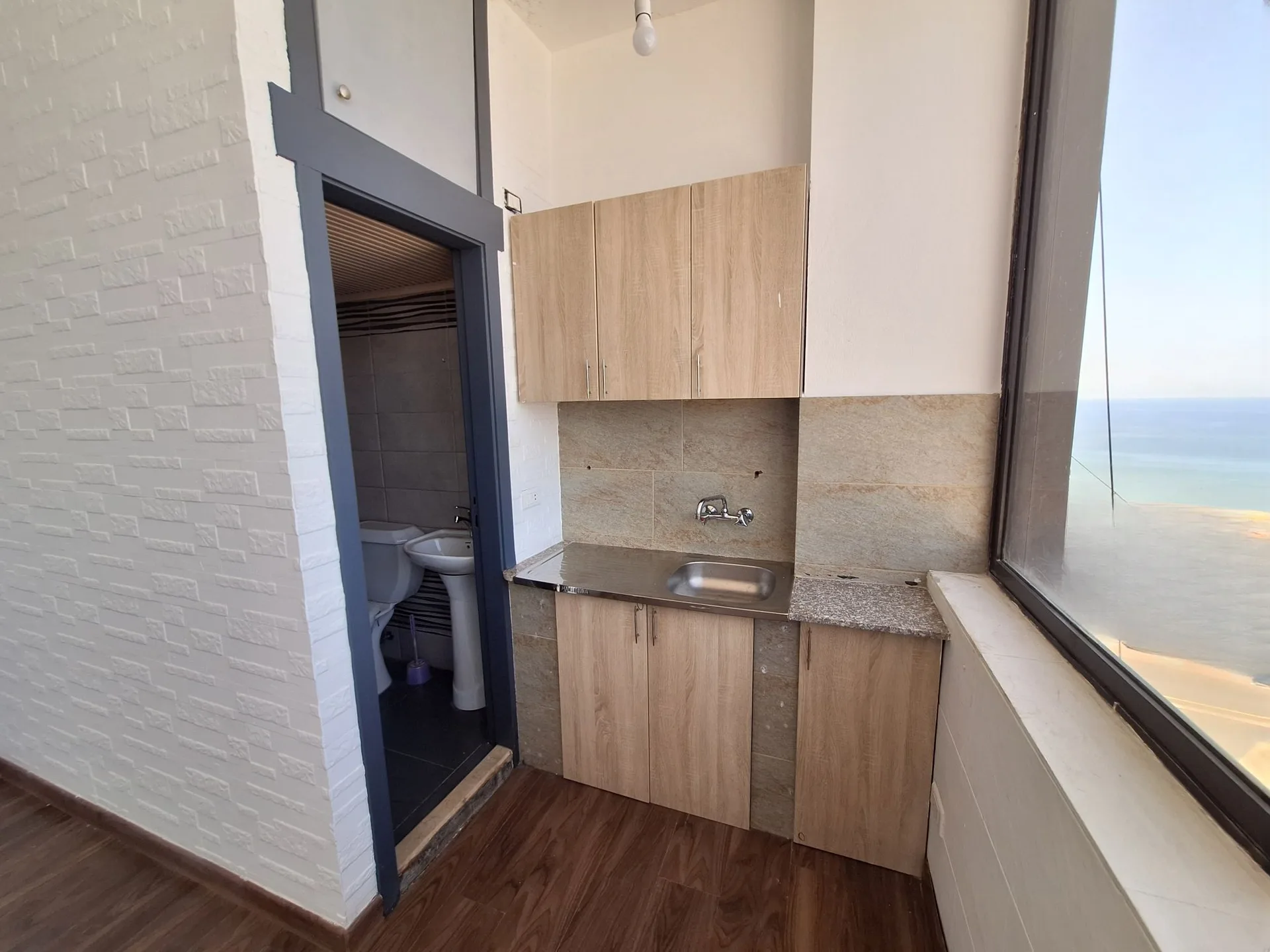 Cozy Office for Rent in Zouk Mosbeh — الصورة 3