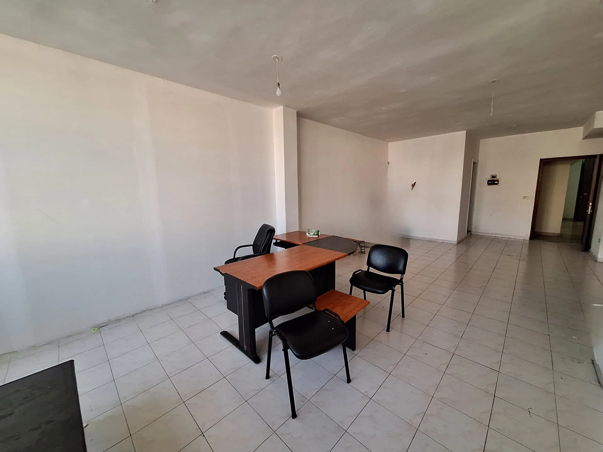Modern Office for Rent in Jisr El Bacha — photo 2