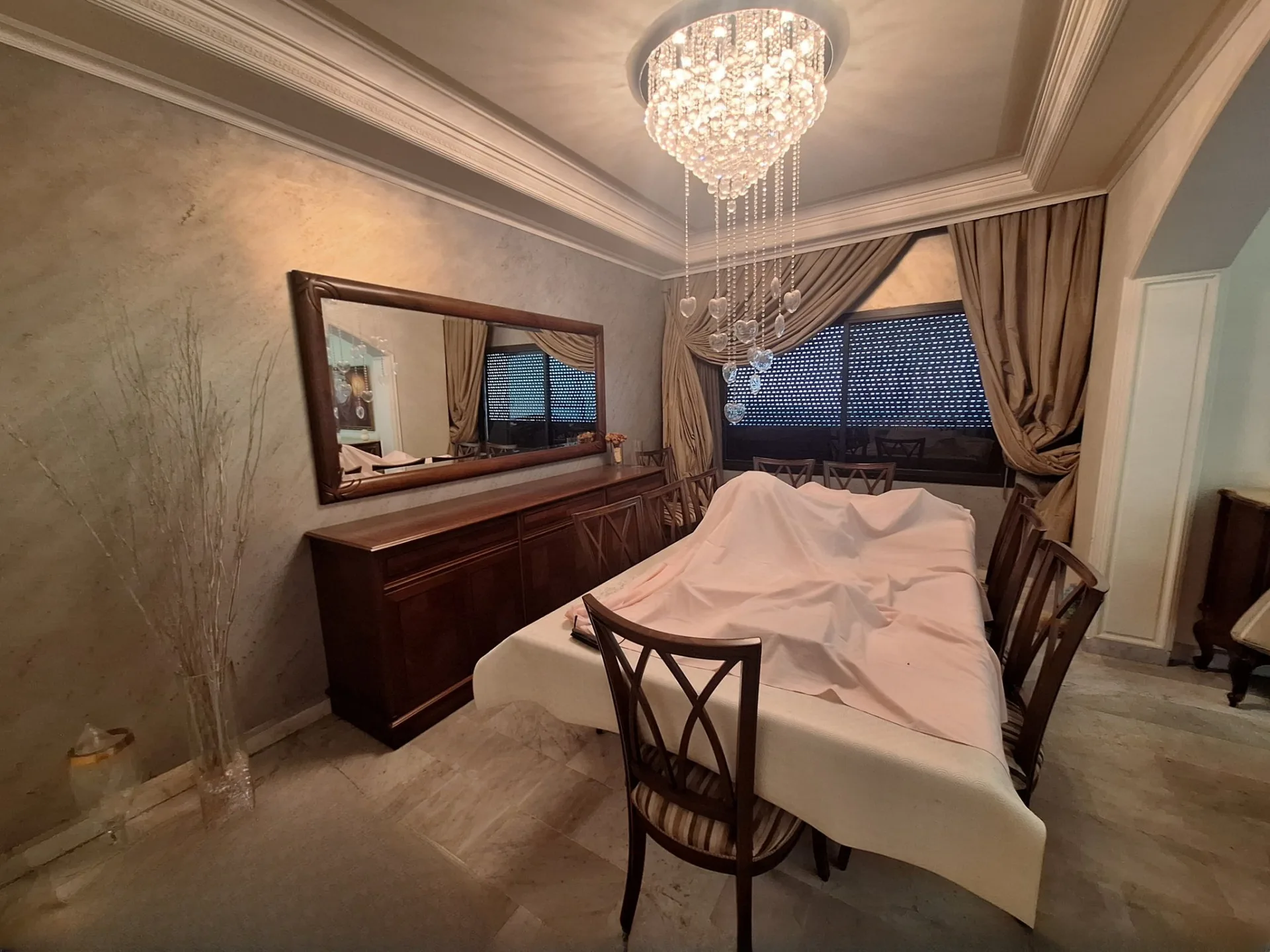 Spacious Apartment for Sale in Mansourieh — الصورة 3