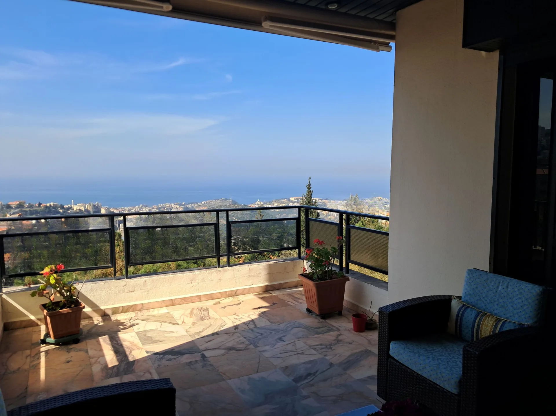 Sea View Apartment For Sale In Mazraet Yachouh — الصورة 3