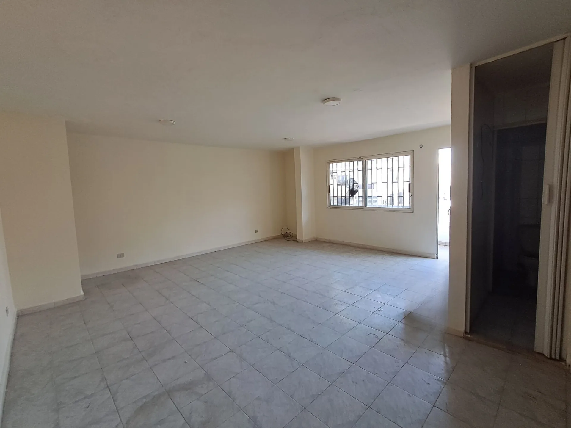 Office for Rent in Bouchrieh — photo 3