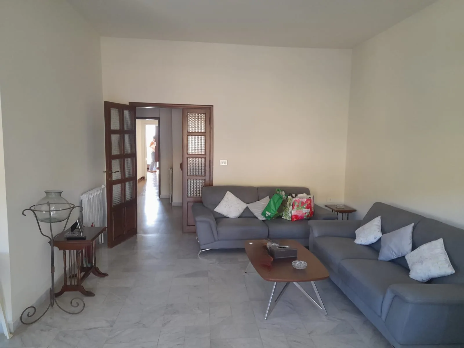 Mountain View Apartment For Sale In Kleiaat — الصورة 2