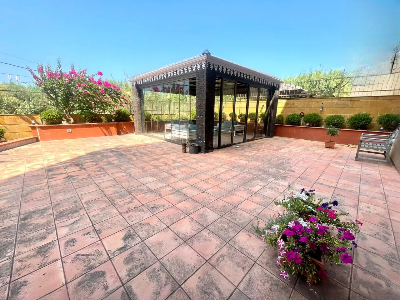 Luxurious Apartment for Sale in Adma