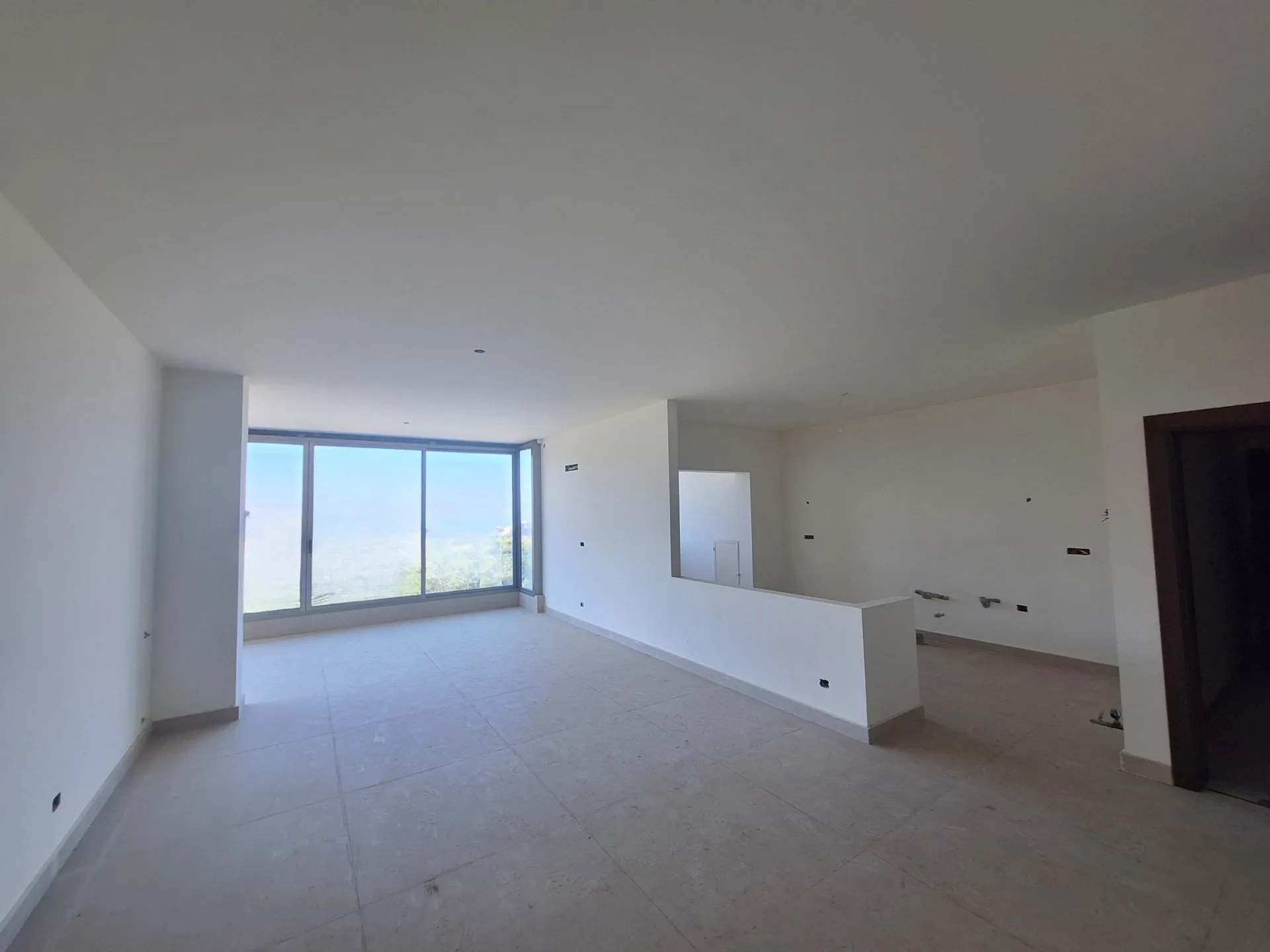 Panoramic View Apartment for Sale in Ain Saade
