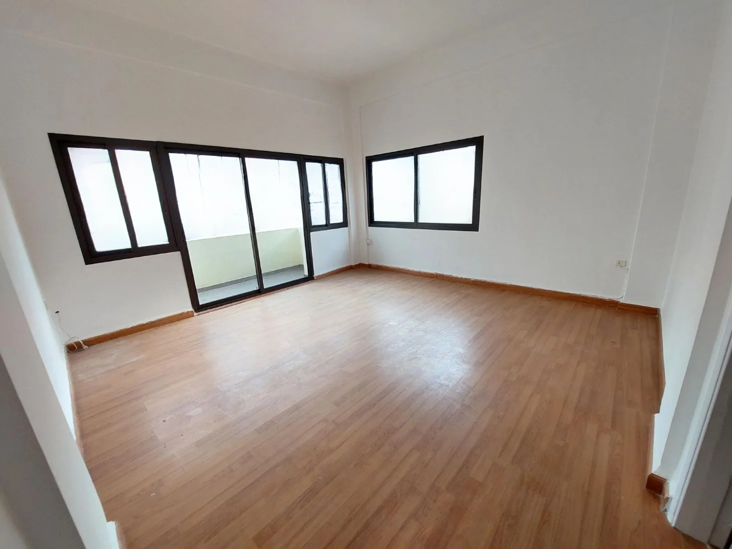 Modern Office for Rent in Badaro