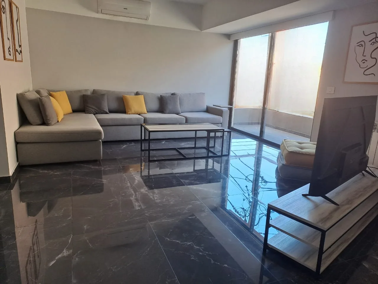 Apartment for Rent in Achrafieh – Rmeil — الصورة 3