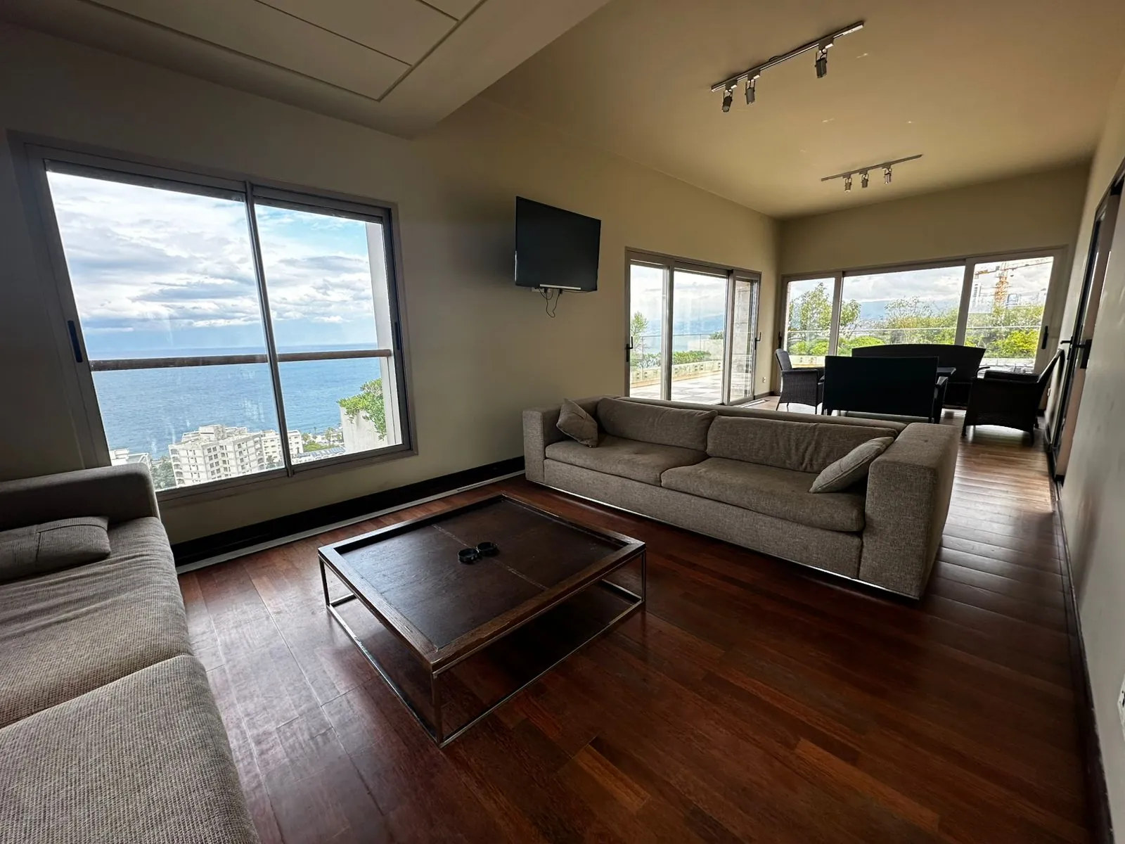 Luxury Apartment in Hamra, Bliss Street — الصورة 3