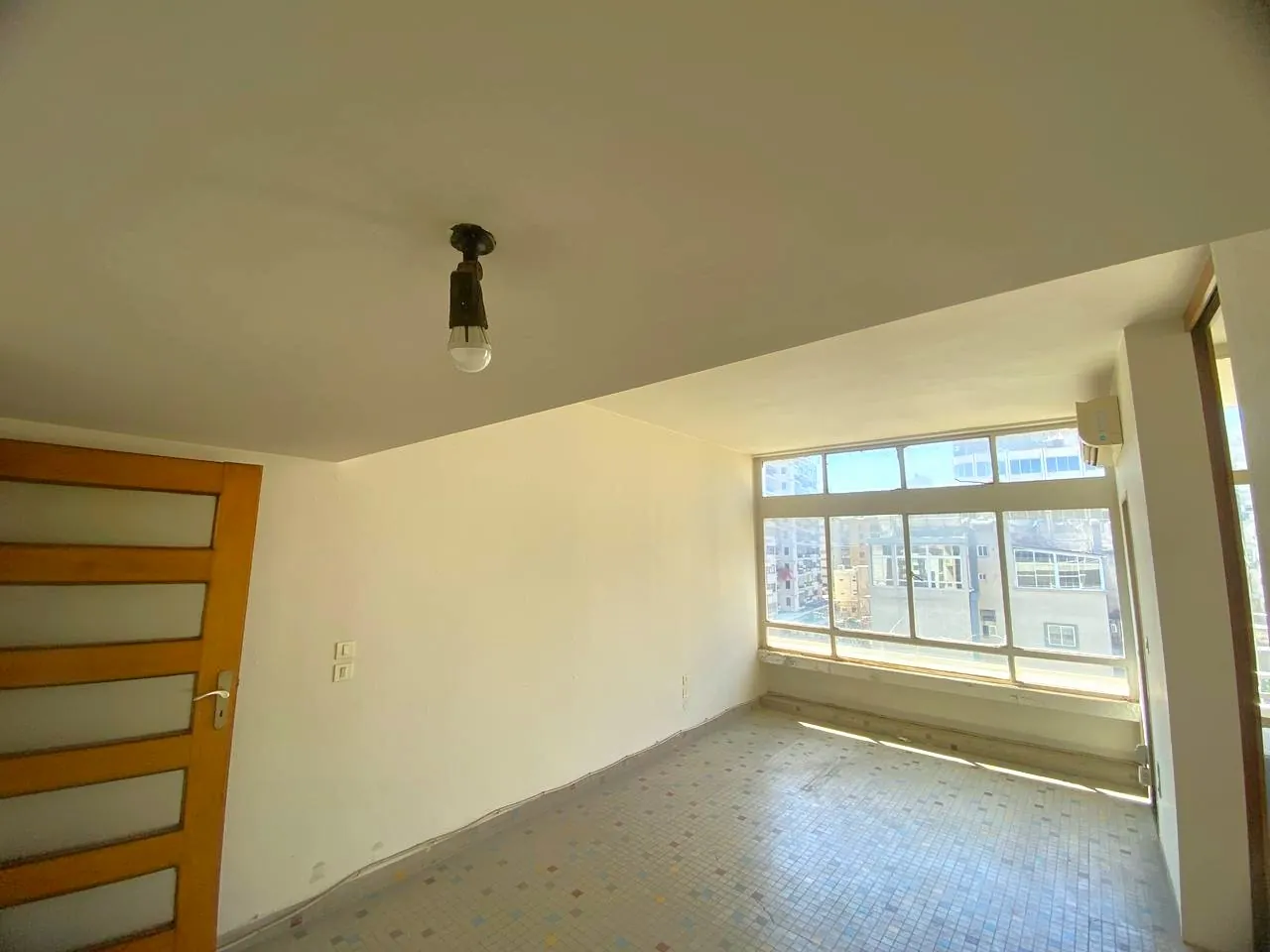 Office / Clinic Space in Badaro, Beirut — الصورة 3