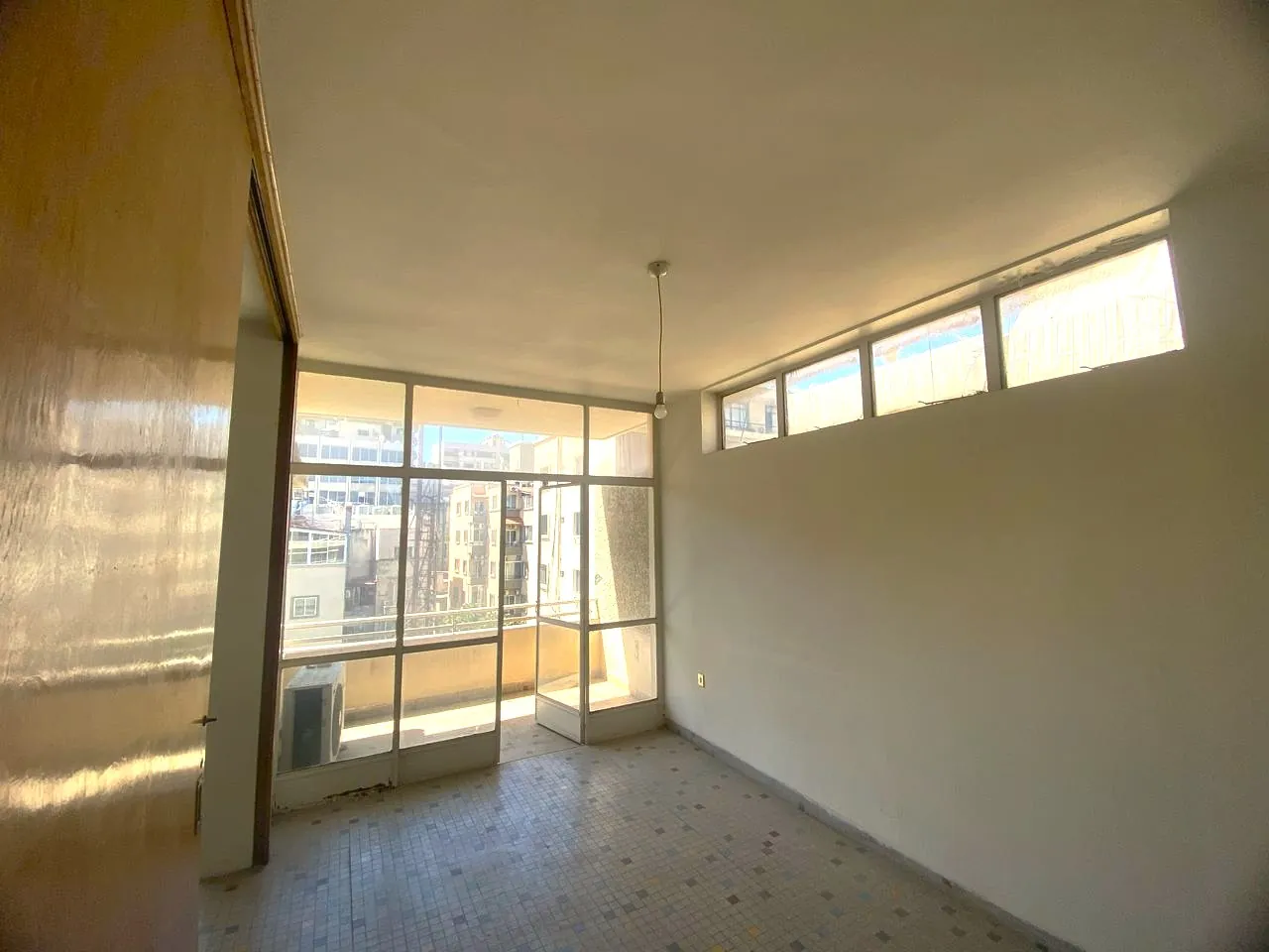 Office / Clinic Space in Badaro, Beirut — الصورة 4