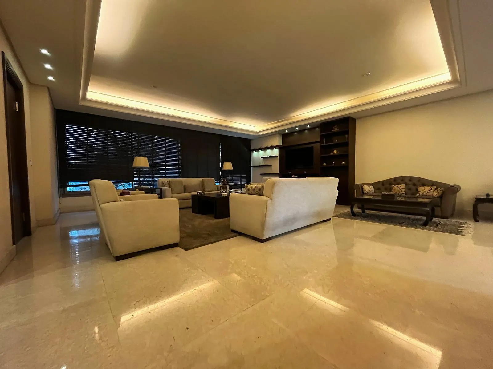 Fully Furnished Apartment in Hamra, Beirut — الصورة 2