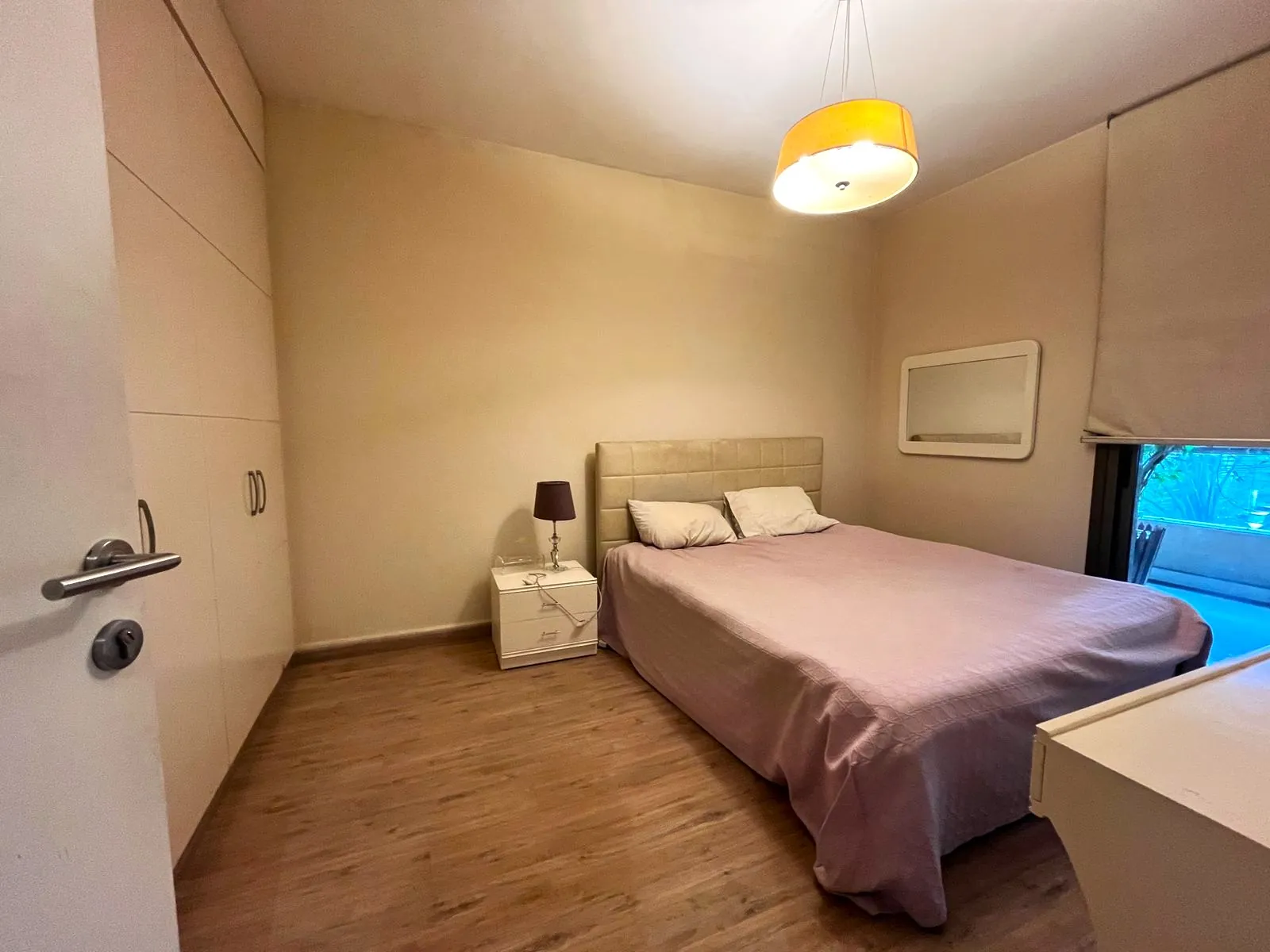Fully Furnished Apartment in Hamra, Beirut — الصورة 4