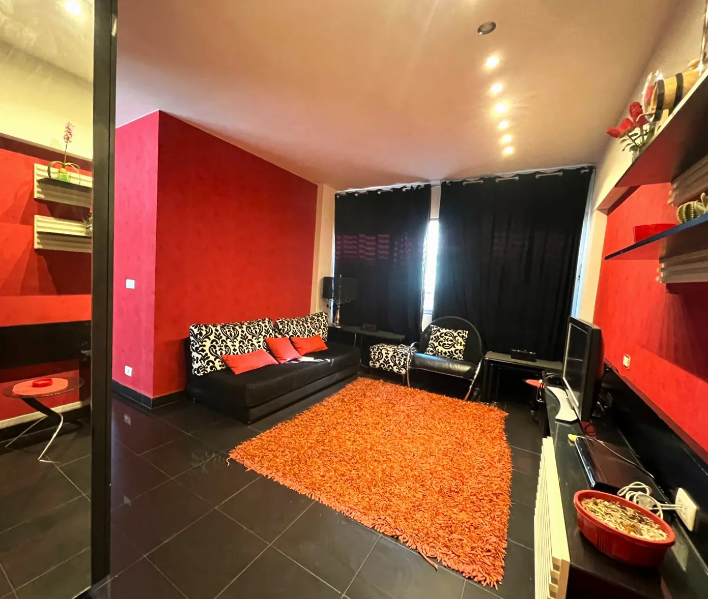 Furnished Apartment in Hamra, Beirut — الصورة 2