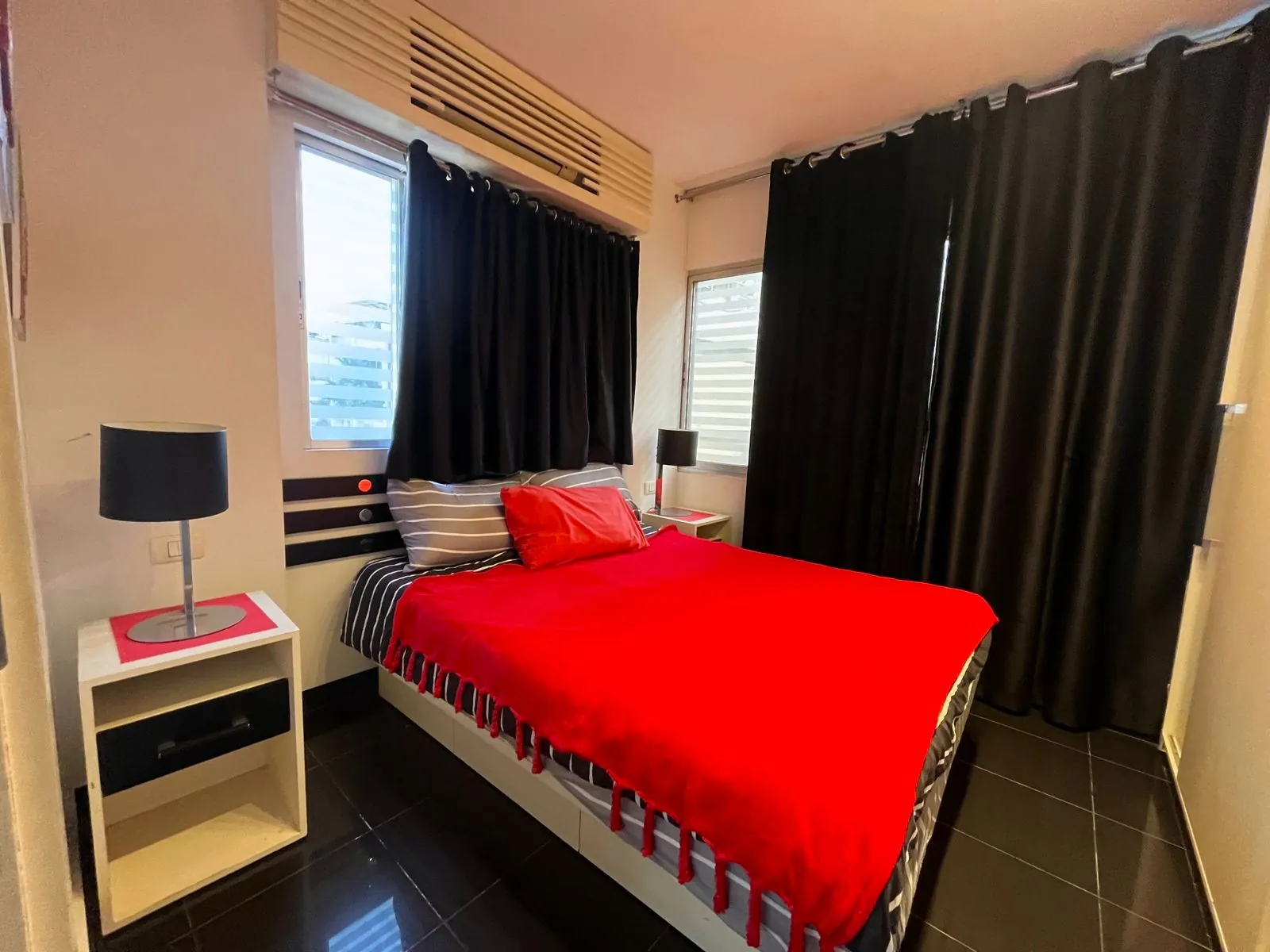 Furnished Apartment in Hamra, Beirut — الصورة 4