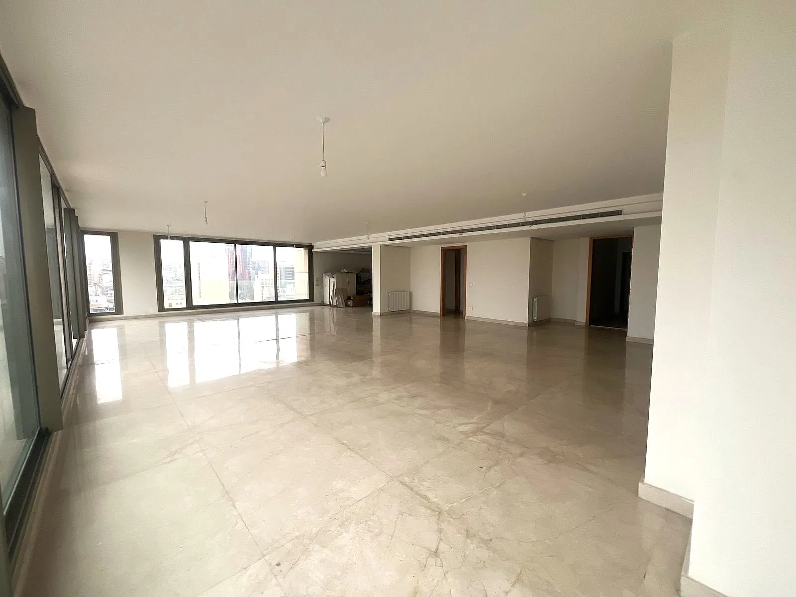 Elegant High-Floor Apartment in Clemenceau