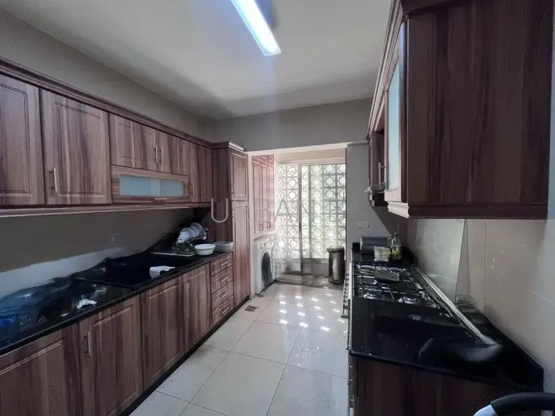 Apartment in Hamra — الصورة 4