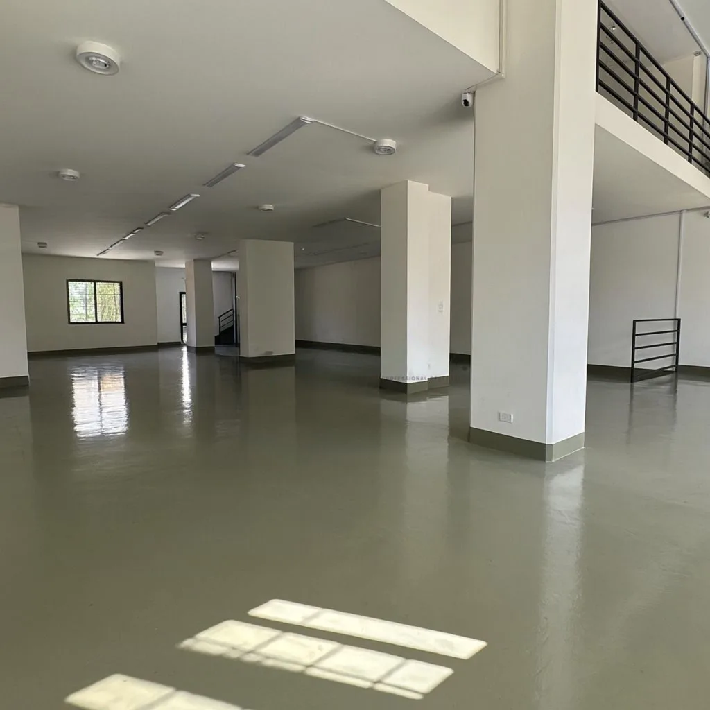Shop for Sale or Rent – Sin El Fil — الصورة 4