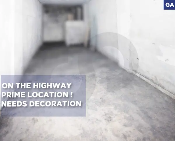 Shop/Rent on the Main Highway in Mansourieh