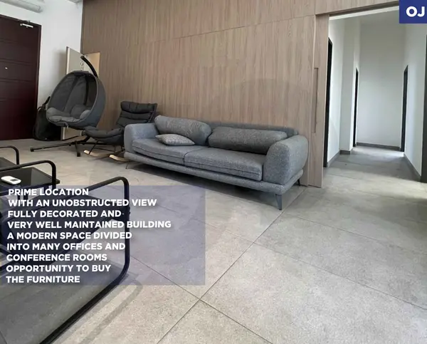 Commercial office/rent/3 parking/Jal El Dib