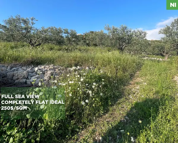 LAND/ Rihaneh, Jbeil/ peaceful area