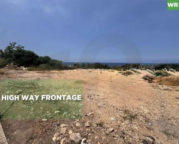 LAND/Bouar,KESEROUAN / Boasting high visibility