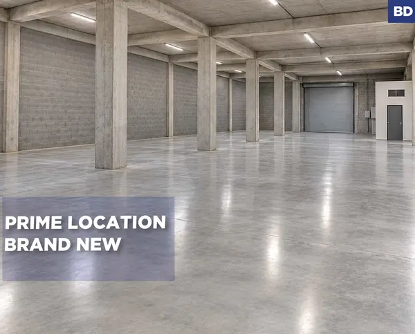 BRAND NEW WAREHOUSE FOR RENT/Btouratij,KOURA