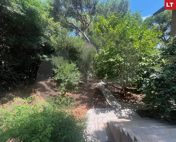 Great deal ! 1500sqm Villa in Horsh Tabet