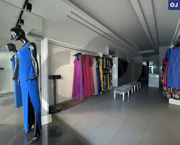 clothing store—modern- ZALKA, METN