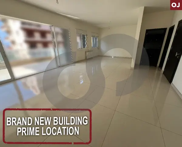 Brand new building - prime location - Jal el dib