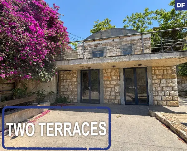 TWO TERRACES- restaurant - NACCACHE