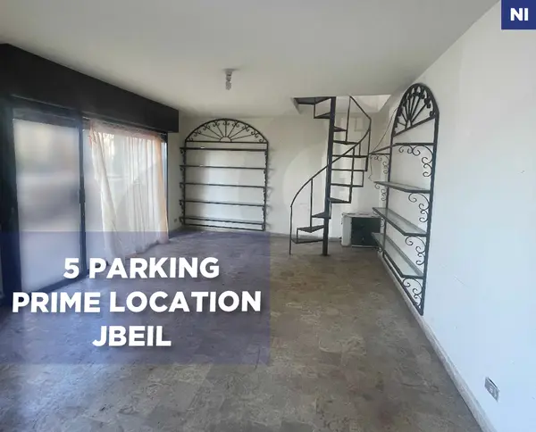 Hair dresser salon, 5 parking, Jbeil
